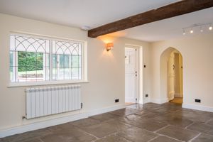 Living room- click for photo gallery